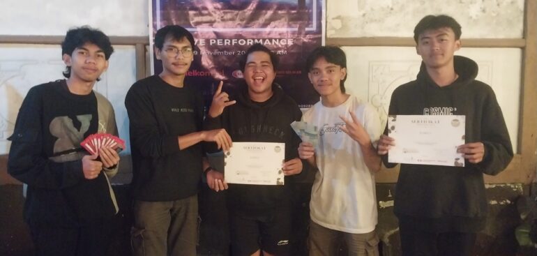 PageOne Raih Prestasi Gemilang sebagai Juara 2 dan 3 dalam Event Jalan Setapak Mobile Legends Tournament di Padang Panjang